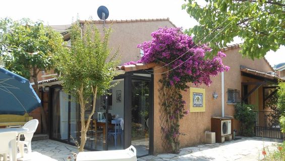 Location à Sainte Maxime 83120, 5/6 couchages, internet, climatisation, proche plage de la Nartelle