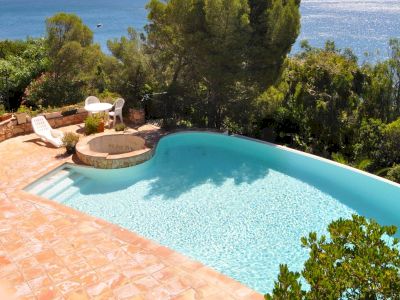 Location villa piscine privée, Saint Aygulf, les Issambres 83, plage du Grand Boucharel, la Corniche d`Azur, domaine de la Gaillarde, 8 couchages