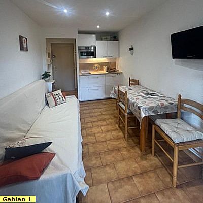 Location Fréjus, Saint-Aygulf 83, VAR 1 chambre, 4 couchages, climatisation, balcon au calme, proche mer plage Galiote, port de plaisance