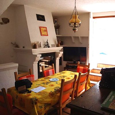  Location vacances Maison de village, la Garde 04120, proche Gorges du verdon, Castellane, Alpes de Haute Provence 