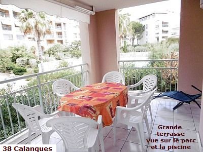 le grand parc de Saint Aygulf 83370, les Calanques du Parc, centre ville, 3 chambres, piscine, garage, proche plage de la Galiote