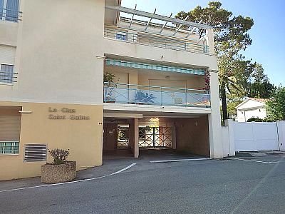 Saint Aygulf 83370, le Clos Saint Saens, centre ville, 1 chambre, 4 couchages, garage privé, climatisation, internet gratuit, proche plage Galiote, les Louvans