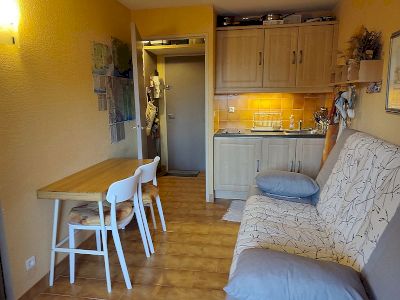 Location Saint Aygulf 83 Var, boulevard Corot, résidence Lou Gabian, Fréjus, 1 chambre, proche plage de la Galiote, climatisation, internet gratuit, box pour remorque,