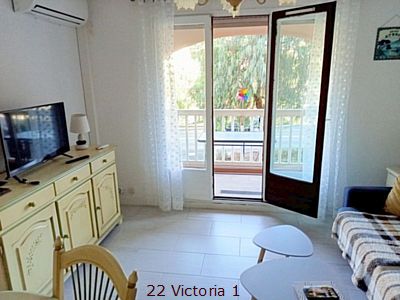 Location bord de mer dans le VAR, à Fréjus, Saint-Aygulf 83, 1 chambre, 4 pers; garage privé, clim, proche plages, particuliers