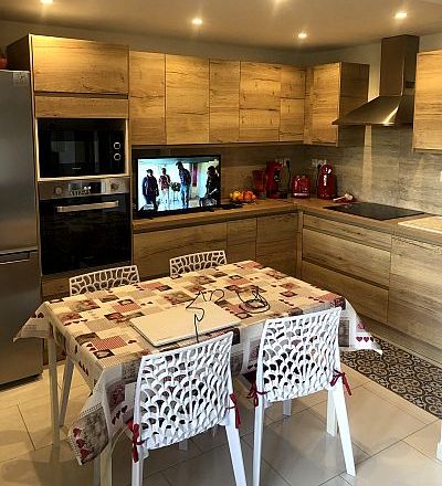 Fréjus Saint Aygulf 83370, Location Lou Gabian, bd Corot, particuliers, 2 couchages, parking, au calme, internet illimité gratuit,proche plage Galiote