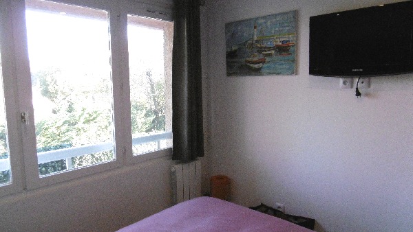  Fréjus Saint Aygulf, bd Corot, Résidence Lou Gabian, bord de mer la Galiote, 1 chambre, 2 couchages, internet, parking commun 