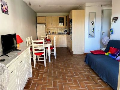 Plage de la Gaillarde, les Issambres 83380, 2 chambres, rez de jardin, wifi internet, 2 étoiles, location particulier