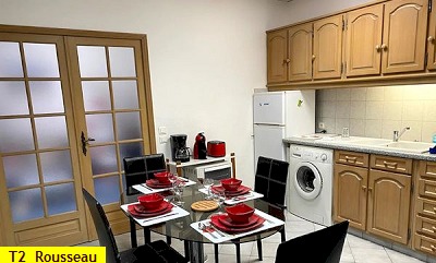  Saint Raphael, 1 chambre, 4 couchages, centre ville devant la gare de Saint Raphael Valescure, wifi internet 