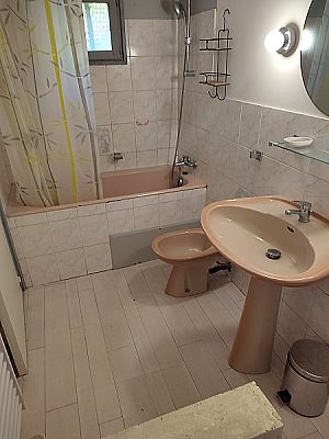 Fréjus Saint-Aygulf, les Issambres, 1 chambre, 4 couchages, parking privatif, wifi internet, loueur particulier